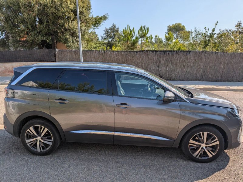 Peugeot 5008 2021 - foto 1