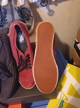 Lote de zapatillas Converse y Vans talla 39