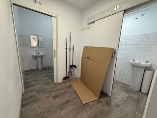 Local comercial en alquiler en Camino de Ronda - Rosaleda en Granada