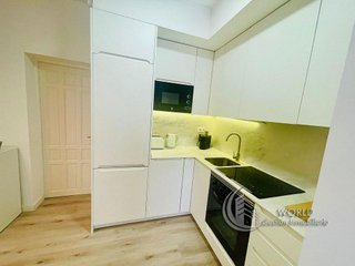 Piso en venta en Cortes - Huertas en Madrid
