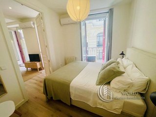 Piso en venta en Cortes - Huertas en Madrid