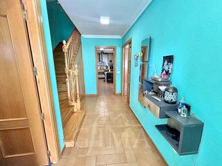 Casa adosada en venta en Tomelloso