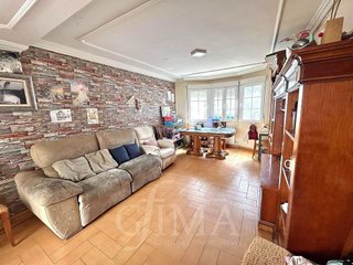 Casa adosada en venta en Tomelloso