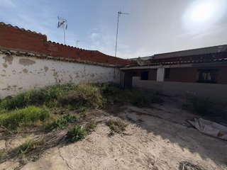 Casa adosada en venta en Argamasilla de Alba