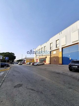 Nave industrial en alquiler en Centro - Doña Mercedes en Dos Hermanas