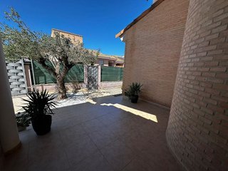 Chalet en venta en Urbanizaciones en Llíria