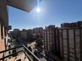 Piso en alquiler en El Polígono en Gijón