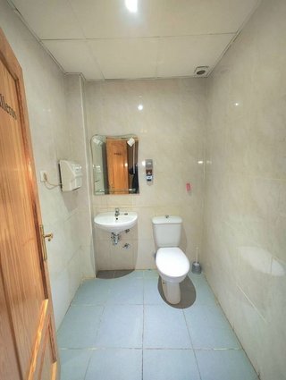 Local comercial en venta en Centro Ciudad en Linares