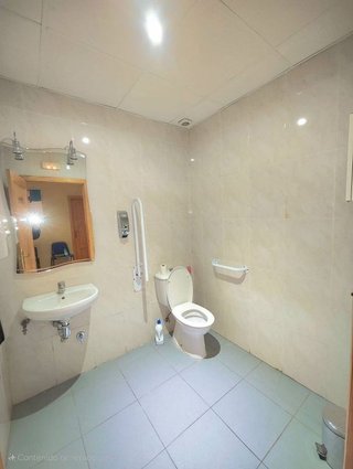 Local comercial en venta en Centro Ciudad en Linares