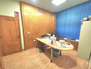 Local comercial en venta en Centro Ciudad en Linares