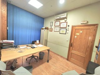 Local comercial en venta en Centro Ciudad en Linares