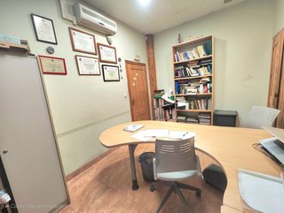 Local comercial en venta en Centro Ciudad en Linares