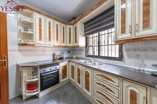 Chalet en venta en Iznalloz