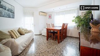 Piso en alquiler en La Roqueta en Valencia