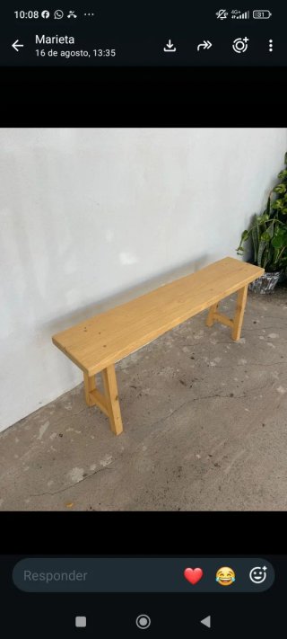 Banco rústico de madera