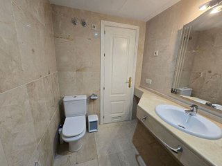 Piso en venta en La Carolina-Guadalpín en Marbella