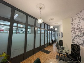 Local comercial en alquiler en Ensanche - Sar en Santiago de Compostela