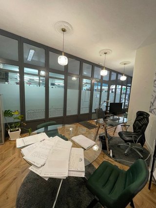 Local comercial en alquiler en Ensanche - Sar en Santiago de Compostela