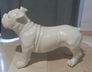 Estatua Bulldog Inglés Blanca