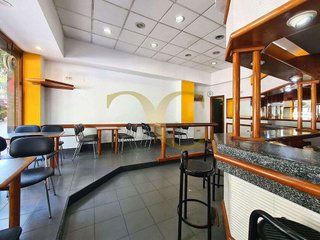 Local comercial en alquiler en El Carbayedo - El Quirinal en Avilés