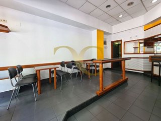 Local comercial en alquiler en El Carbayedo - El Quirinal en Avilés