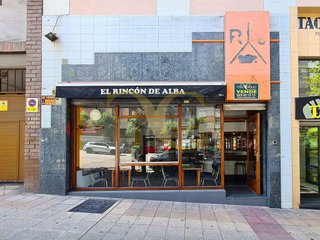 Local comercial en alquiler en El Carbayedo - El Quirinal en Avilés