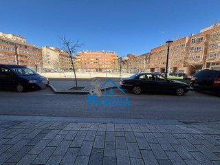 Garaje en venta en El Pilar en Albacete