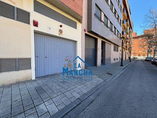 Garaje en venta en El Pilar en Albacete