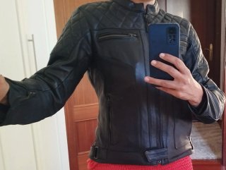Cazadora Motera Mujer Degend Negra. Nueva sin etiq