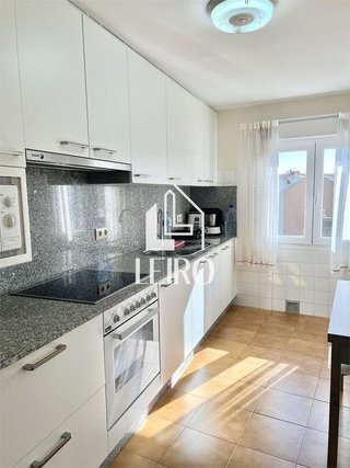 Casa adosada en venta en Grove (O)