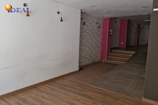 Local comercial en alquiler en Centro - Sagrario en Granada