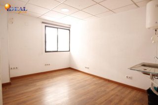 Local comercial en alquiler en Centro - Sagrario en Granada
