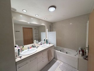 Piso en venta en Simancas en Madrid