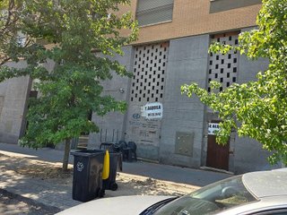 Local comercial en alquiler en Las Tablas en Madrid