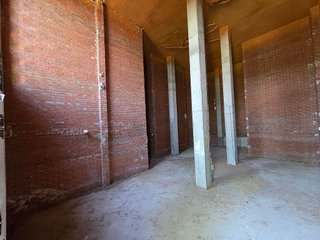 Local comercial en alquiler en Las Tablas en Madrid