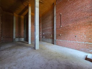 Local comercial en alquiler en Las Tablas en Madrid
