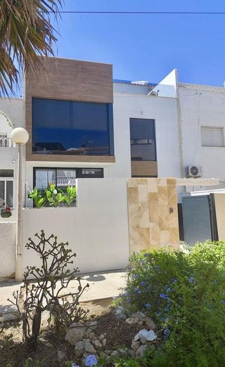 Casa adosada en alquiler en Nueva Torrevieja - Aguas Nuevas en Torrevieja