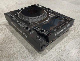 Pioneer DJ CDJ-2000NXS2