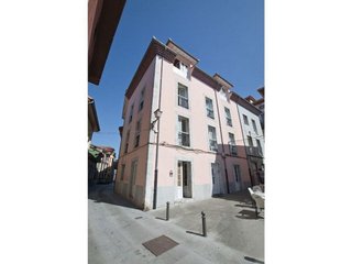 Piso en venta en Pravia