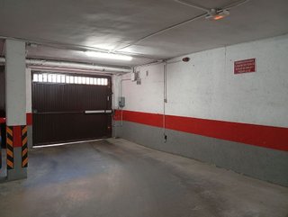 Garaje en venta en Camino de Ronda - Rosaleda en Granada