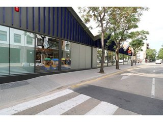 Local comercial en alquiler en Eixample - Sant Oleguer en Sabadell