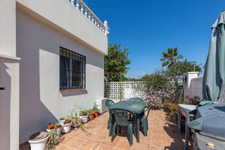 Casa adosada en venta en La Siesta - El Salado - Torreta en Torrevieja