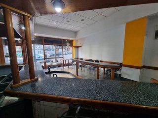 Local comercial en alquiler en El Carbayedo - El Quirinal en Avilés