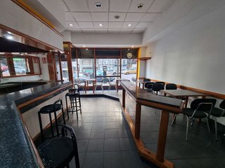 Local comercial en alquiler en El Carbayedo - El Quirinal en Avilés