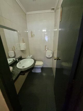 Local comercial en alquiler en El Carbayedo - El Quirinal en Avilés