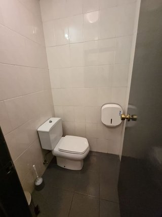 Local comercial en alquiler en El Carbayedo - El Quirinal en Avilés