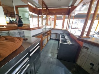 Local comercial en alquiler en El Carbayedo - El Quirinal en Avilés