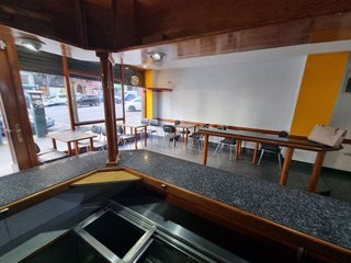 Local comercial en alquiler en El Carbayedo - El Quirinal en Avilés