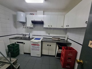 Local comercial en alquiler en El Carbayedo - El Quirinal en Avilés