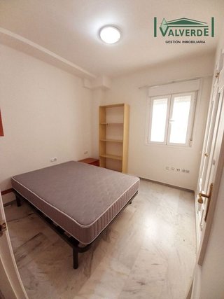 Piso en alquiler en Centro - Sagrario en Granada